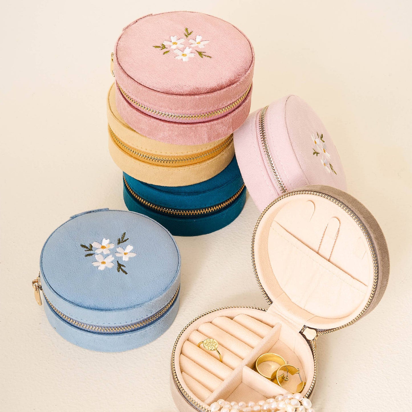 Round Velvet Jewelry Case-Floral Rose