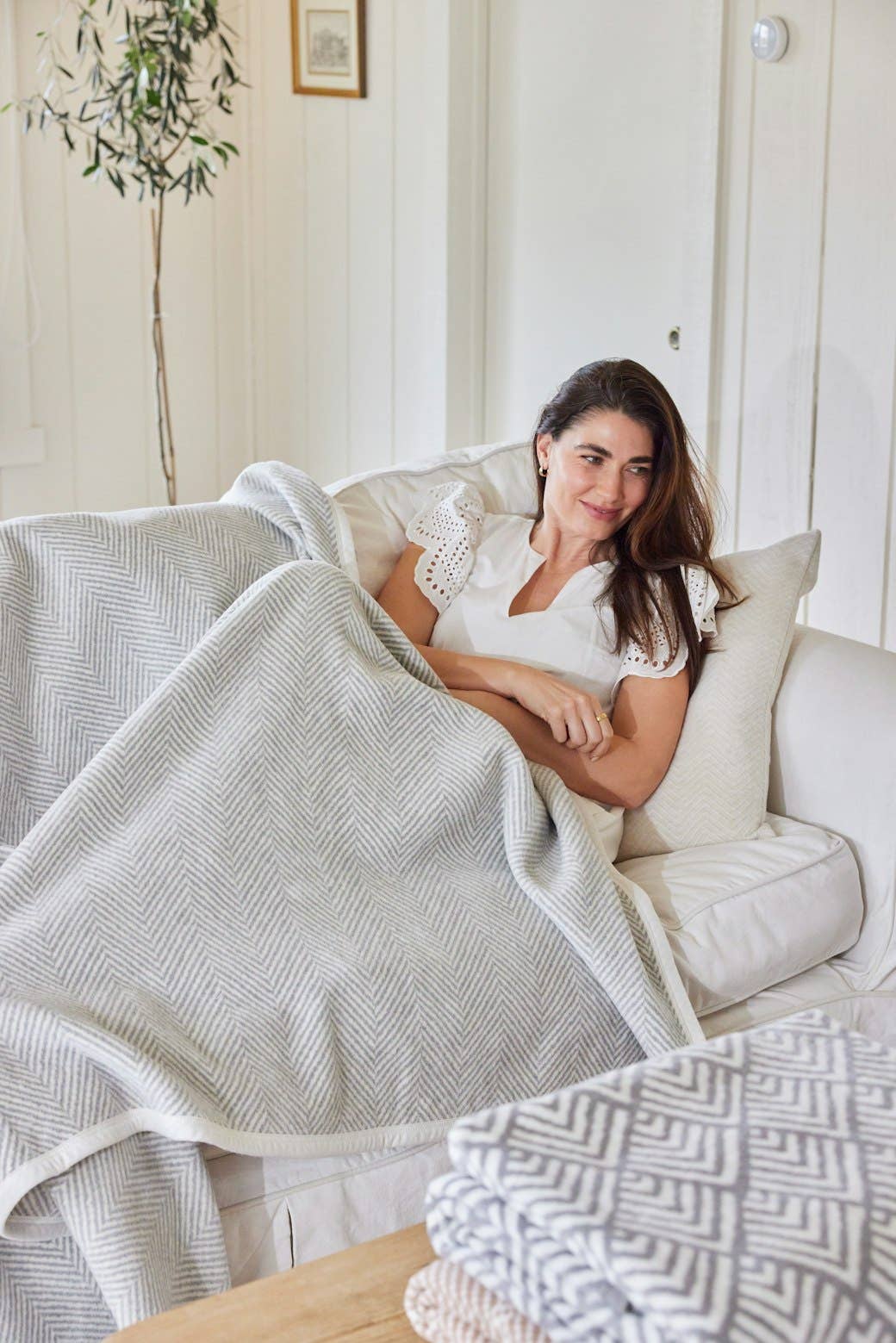 Harborview Herringbone Light Grey Blanket: Original