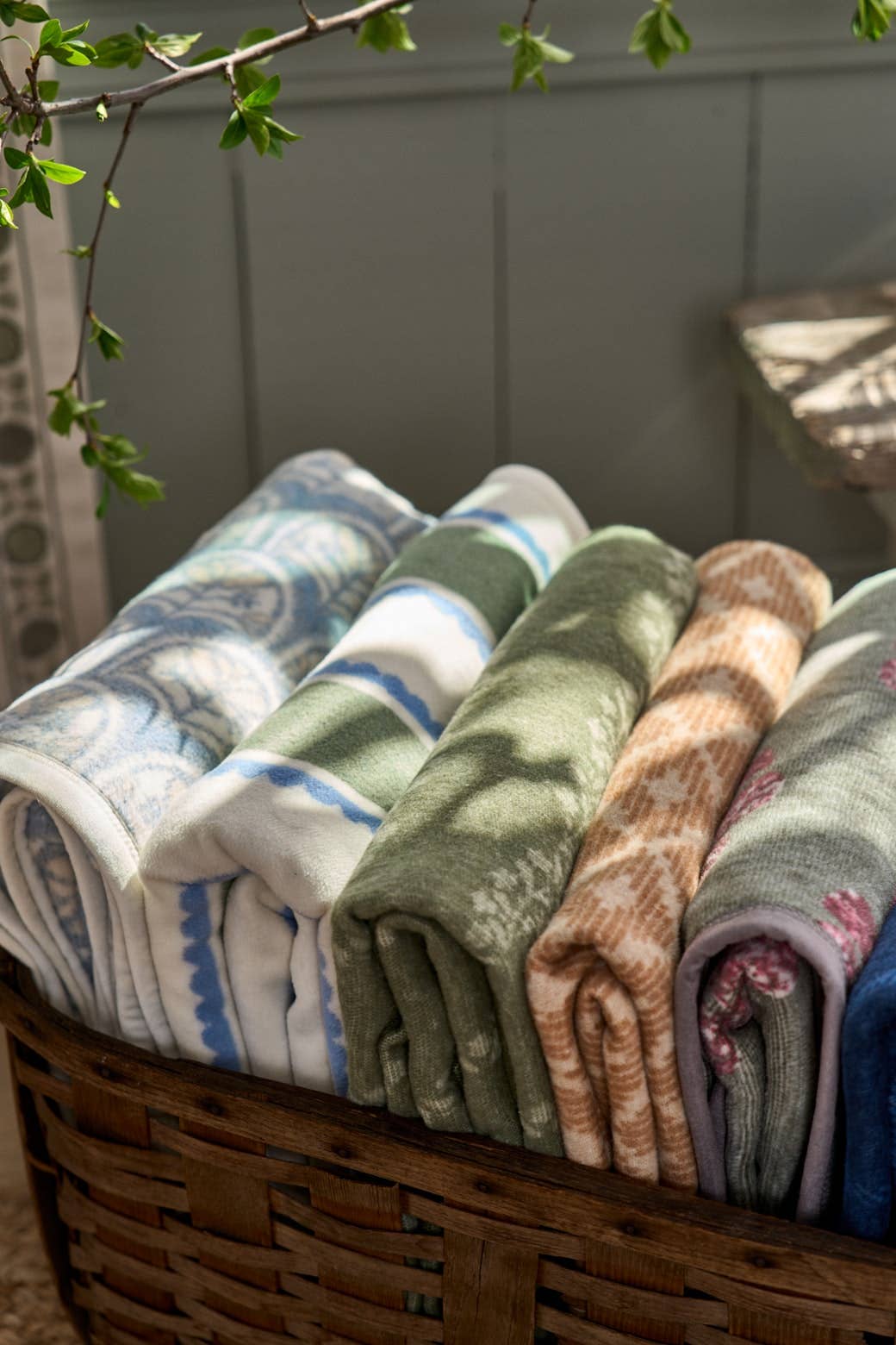 Harvest Weave Lightweight Blanket: Lightweight