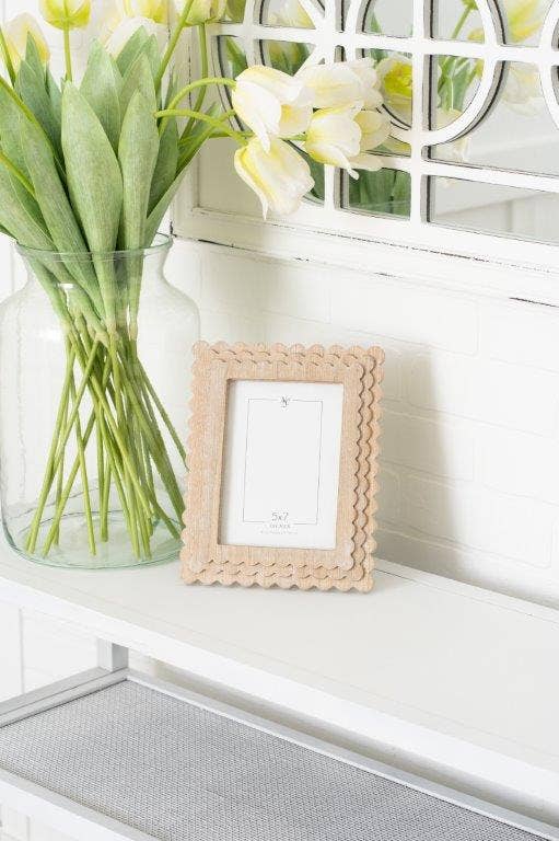 Natural Wood Scalloped Frame - 5x7 photo