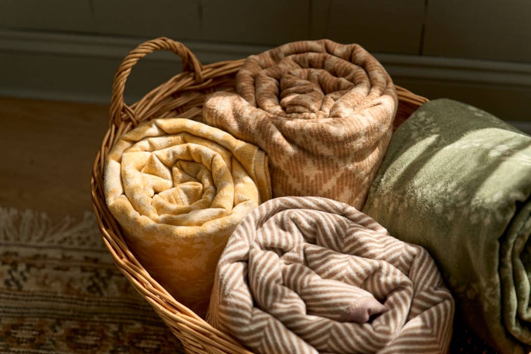 Harvest Weave Lightweight Blanket: Lightweight