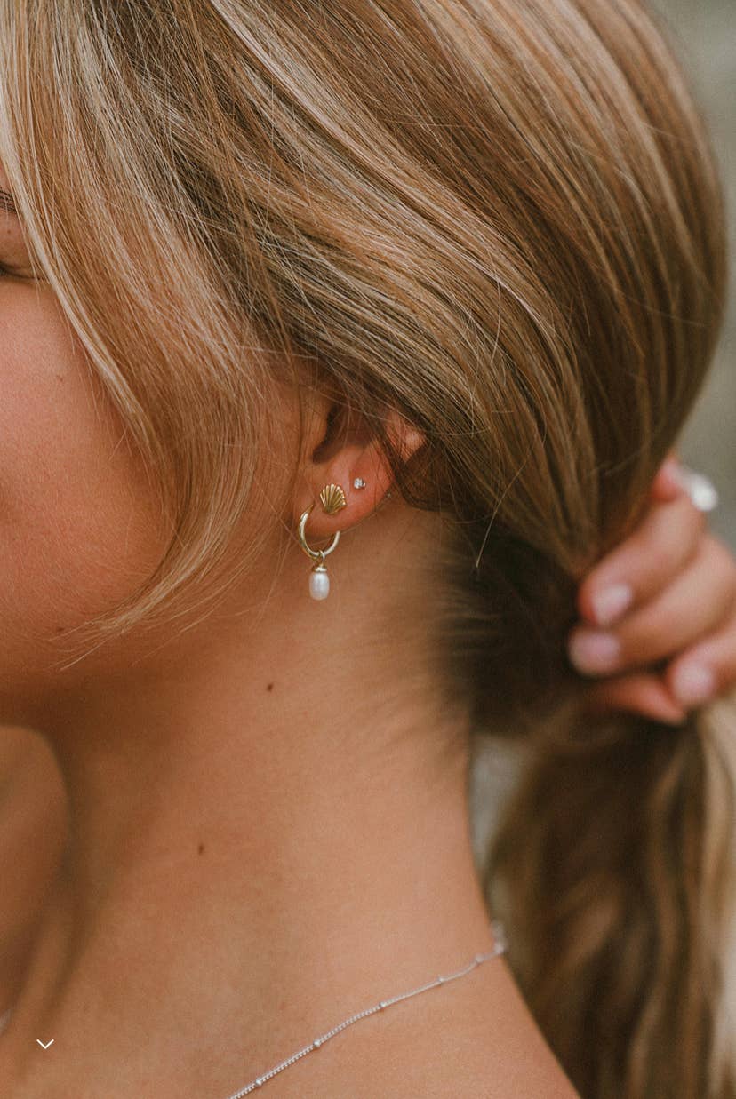 Keeli Earrings: Gold