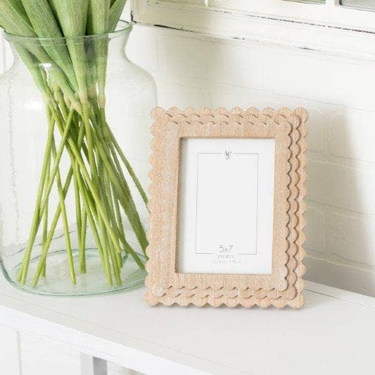 Natural Wood Scalloped Frame - 5x7 photo